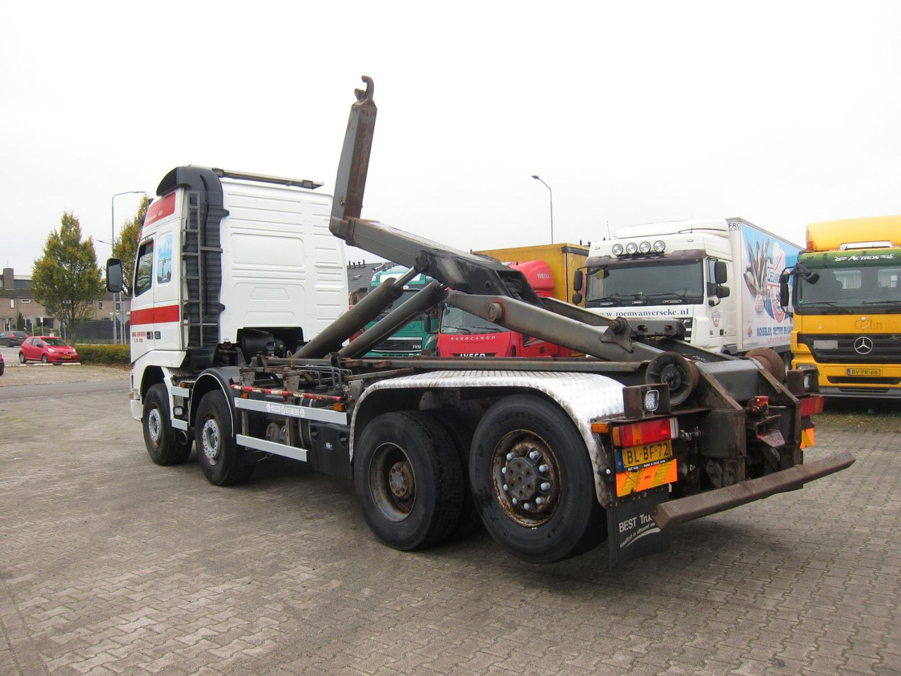 Volvo FH 460 Globe 8X2 Haken 25T Manual Ap-Achse - Мултилифт с кука камион: снимка 2 Volvo FH 460 Globe 8X2 Haken 25T Manual Ap-Achse - Мултилифт с кука камион: снимка 2