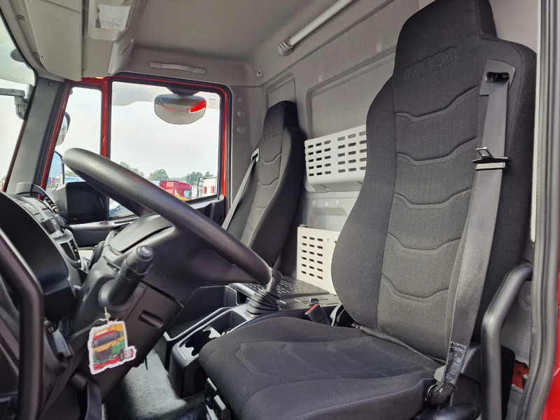 Камион фургон Iveco Eurocargo 75-190 Isotherm box - Zepro loadlift - Low KM - Airco - Euro 6: снимка 13