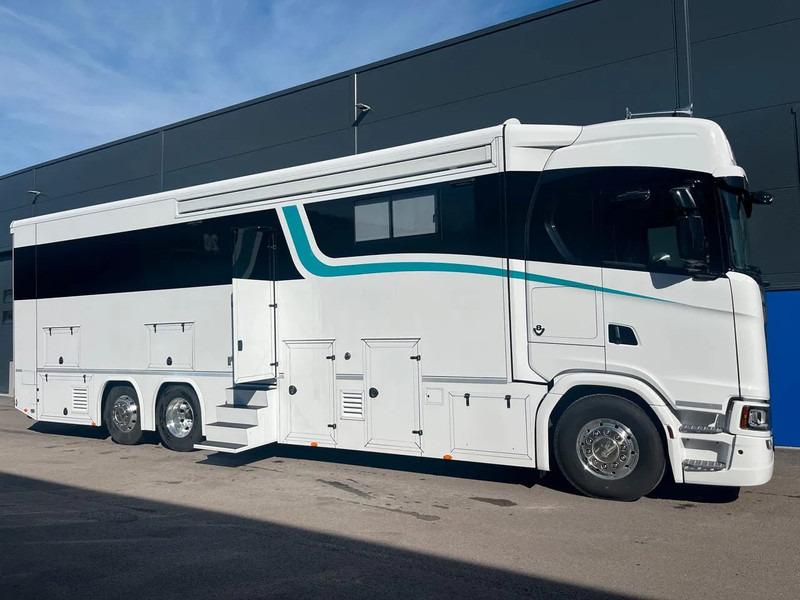 Scania S590 V8 6x2 Camper / Motorhome - New 2025 - Garage - Slide out - - Кемпер: снимка 3 Scania S590 V8 6x2 Camper / Motorhome - New 2025 - Garage - Slide out - - Кемпер: снимка 3