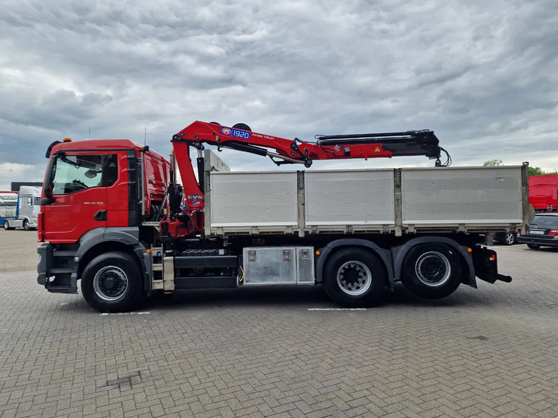 MAN TGS 26.360 6x4 Hydrodrive / Crane HMF1920K-RCS / 3 way tipper HMF / Low KM 110.700! - Камион с кран: снимка 5 MAN TGS 26.360 6x4 Hydrodrive / Crane HMF1920K-RCS / 3 way tipper HMF / Low KM 110.700! - Камион с кран: снимка 5