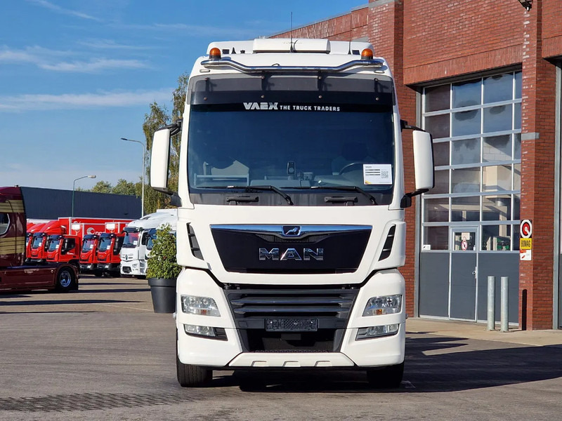 MAN TGX 26.500 6x2 XXL - Chassis - Full air - Night clima - AS Tronic - - Шаси кабина: снимка 2 MAN TGX 26.500 6x2 XXL - Chassis - Full air - Night clima - AS Tronic - - Шаси кабина: снимка 2
