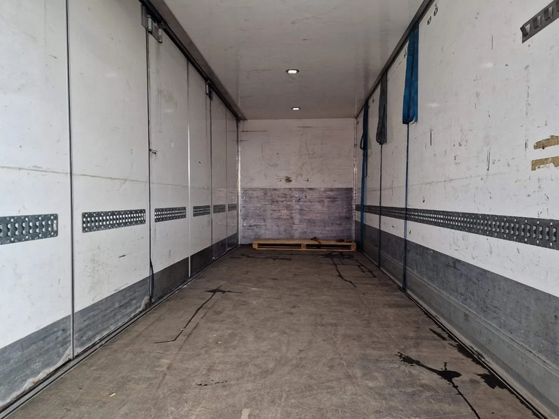 Камион фургон Mercedes-Benz Actros 1833 4x2 - Box with sidedoors - Loadlift - Full air - Mirror cam: снимка 20