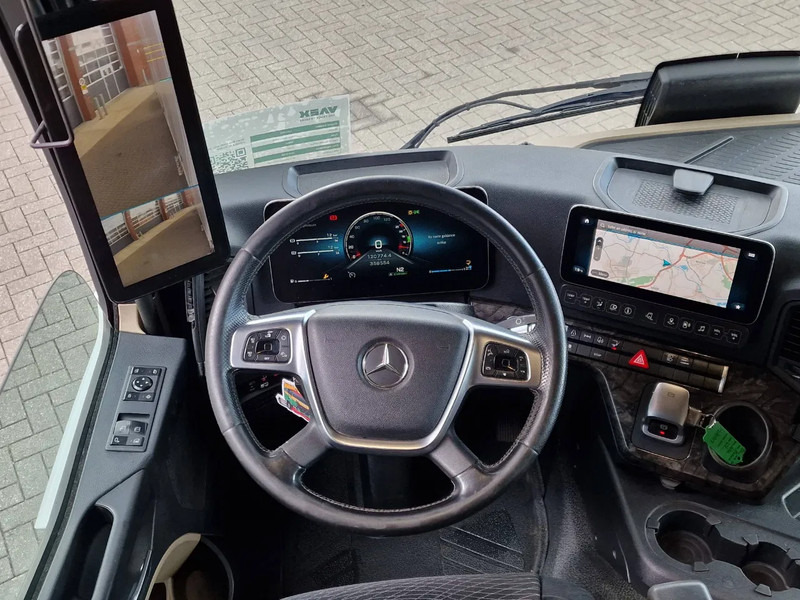 Камион фургон Mercedes-Benz Actros 1833 4x2 - Box with sidedoors - Loadlift - Full air - Mirror cam: снимка 17