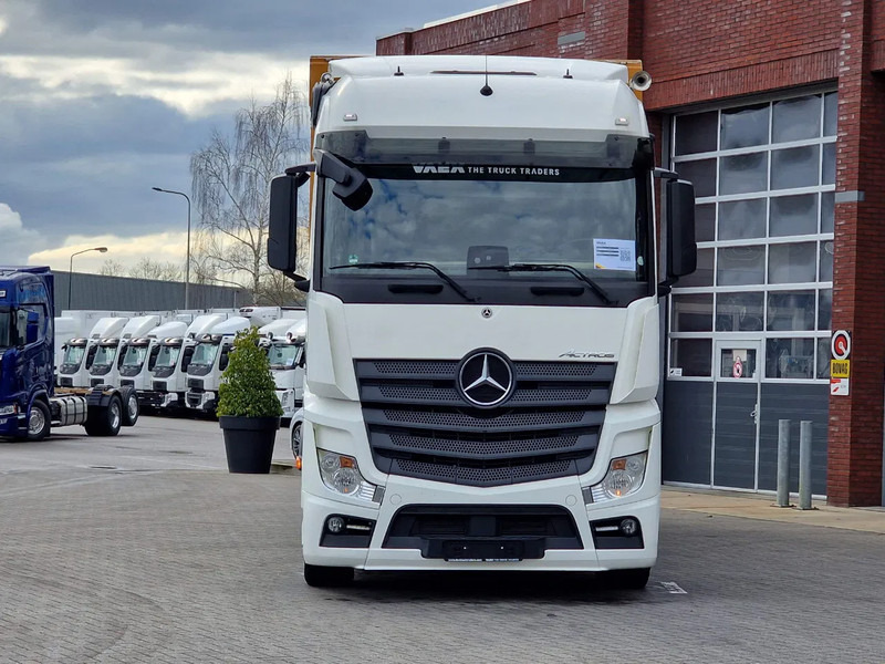 Mercedes-Benz Actros 2545 6x2 Finkl 4 stock livestock box - 65.30 M2 - Water & Ventilation - Retarder - Full air - За превоз на животни камион: снимка 2 Mercedes-Benz Actros 2545 6x2 Finkl 4 stock livestock box - 65.30 M2 - Water & Ventilation - Retarder - Full air - За превоз на животни камион: снимка 2