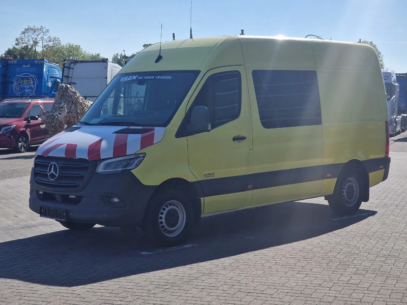 Mercedes-Benz Sprinter 314 Convoi Exceptionnel / Camper - 6 seats - Bed - Fridge - Euro 6 - Automatic gearbox - Товарен бус: снимка 3 Mercedes-Benz Sprinter 314 Convoi Exceptionnel / Camper - 6 seats - Bed - Fridge - Euro 6 - Automatic gearbox - Товарен бус: снимка 3
