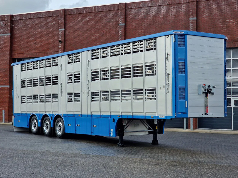Pezzaioli New 3 stock livestock trailer 95.4M2 - Water & Ventilation - Lifting floors - Lifting roof - Lift axle - За превоз на животни полуремарке: снимка 2 Pezzaioli New 3 stock livestock trailer 95.4M2 - Water & Ventilation - Lifting floors - Lifting roof - Lift axle - За превоз на животни полуремарке: снимка 2
