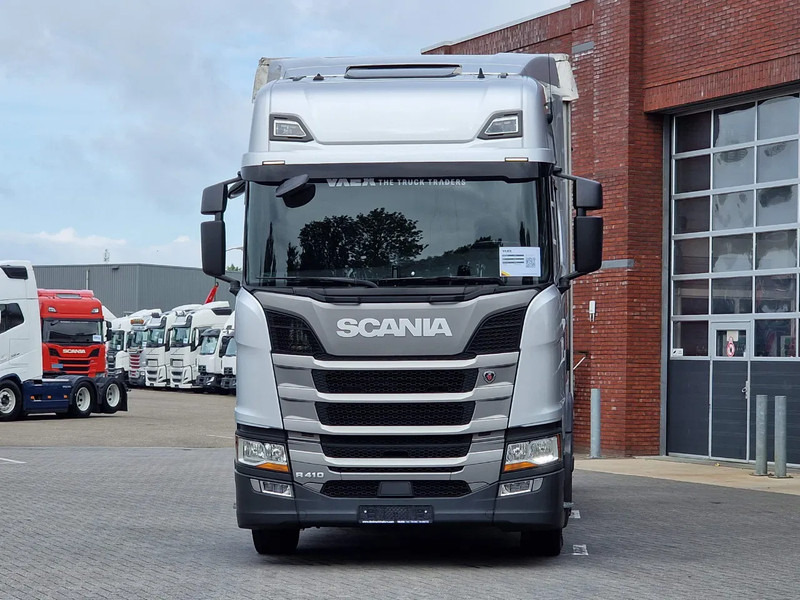 Scania R410 Highline 6x2 - Curtain sider - Retarder - Night clima - Forklift connection - Камион с брезент: снимка 2 Scania R410 Highline 6x2 - Curtain sider - Retarder - Night clima - Forklift connection - Камион с брезент: снимка 2