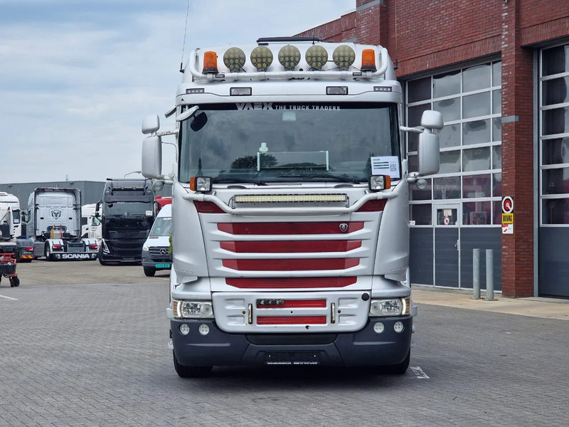 Scania R490 8x4*4 - HIAB XR24SL58 24T hooklift - Euro 6 - Full air - Steering axle - Мултилифт с кука камион: снимка 2 Scania R490 8x4*4 - HIAB XR24SL58 24T hooklift - Euro 6 - Full air - Steering axle - Мултилифт с кука камион: снимка 2