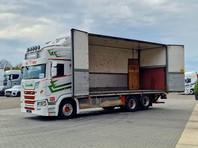 Scania R580 V8 NGS Highline 6x2 - Box with sidedoors - Loadlift - Retarder - Full air - 475 wb - Камион фургон: снимка 4 Scania R580 V8 NGS Highline 6x2 - Box with sidedoors - Loadlift - Retarder - Full air - 475 wb - Камион фургон: снимка 4