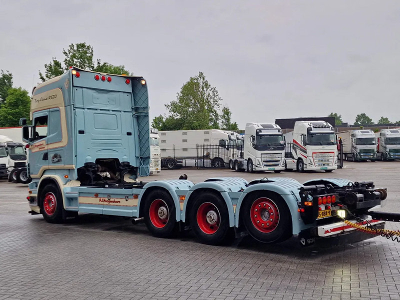 Scania R620 Topline 8x4 - Retarder - Full air - Custom interior - Show truck - HUB reduction - Шаси кабина: снимка 4 Scania R620 Topline 8x4 - Retarder - Full air - Custom interior - Show truck - HUB reduction - Шаси кабина: снимка 4