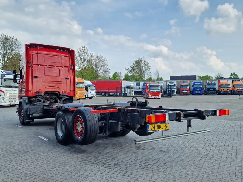 Scania R730 Topline 6x2*4 - Retarder - King of the Road - Night clima - Steering axle - Leather - Шаси кабина: снимка 5 Scania R730 Topline 6x2*4 - Retarder - King of the Road - Night clima - Steering axle - Leather - Шаси кабина: снимка 5