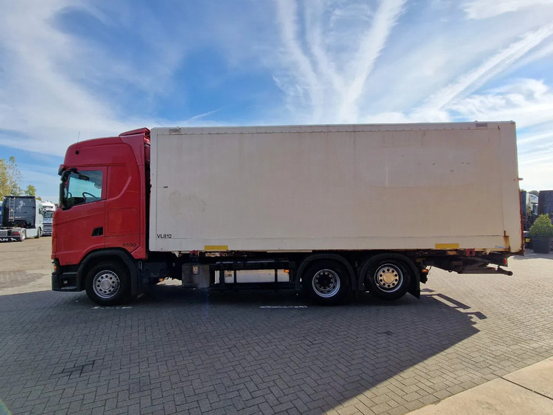 Scania S500 NGS Highline 6x2 - BDF - Full air - Loadlift - Box - Navi - Retarder - Контейнеровоз/ Сменна каросерия камион: снимка 4 Scania S500 NGS Highline 6x2 - BDF - Full air - Loadlift - Box - Navi - Retarder - Контейнеровоз/ Сменна каросерия камион: снимка 4