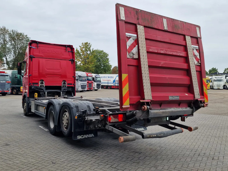 Scania S500 NGS Highline 6x2 - BDF - Full air - Loadlift - Navi - Retarder - Контейнеровоз/ Сменна каросерия камион: снимка 5 Scania S500 NGS Highline 6x2 - BDF - Full air - Loadlift - Navi - Retarder - Контейнеровоз/ Сменна каросерия камион: снимка 5