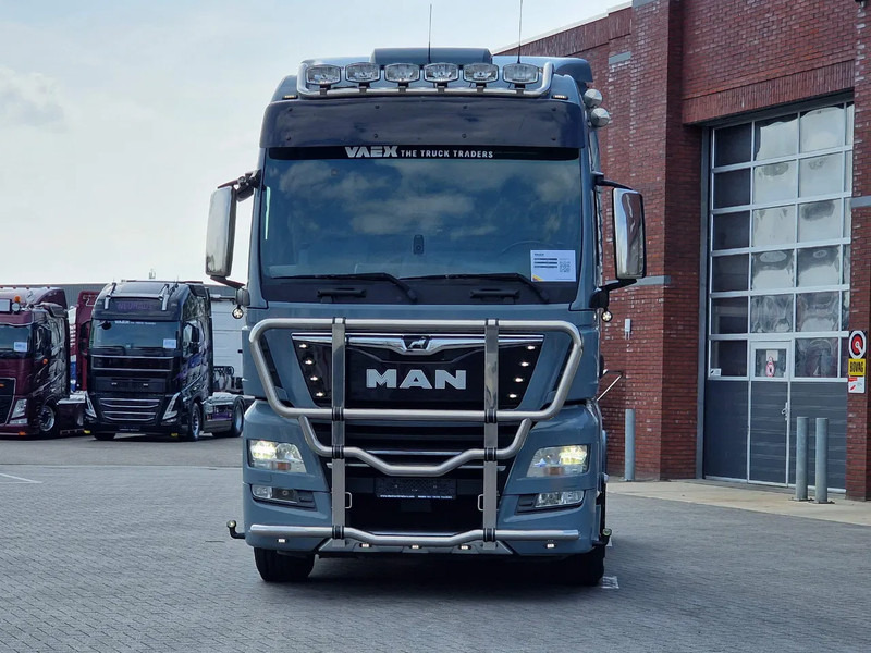 MAN TGX 18.580 4x2 XL - Retarder - PTO/Hydraulic - Night clima - Full spoiler - Alloy wheels - Влекач: снимка 2 MAN TGX 18.580 4x2 XL - Retarder - PTO/Hydraulic - Night clima - Full spoiler - Alloy wheels - Влекач: снимка 2