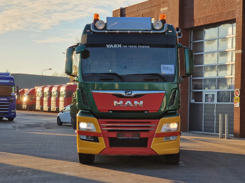 MAN TGX 26.500 6x4 XLX - PTO/Hydraulic - 3.30 - AS Tronic - Euro 6 - Влекач: снимка 2 MAN TGX 26.500 6x4 XLX - PTO/Hydraulic - 3.30 - AS Tronic - Euro 6 - Влекач: снимка 2