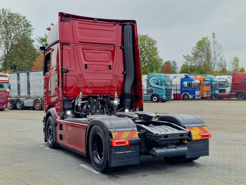 Mercedes-Benz Actros 1863 Pro Cab, Full Air, Retarder, Giga space, Style line, NEW, "Buffl interior" - Влекач: снимка 5 Mercedes-Benz Actros 1863 Pro Cab, Full Air, Retarder, Giga space, Style line, NEW, "Buffl interior" - Влекач: снимка 5