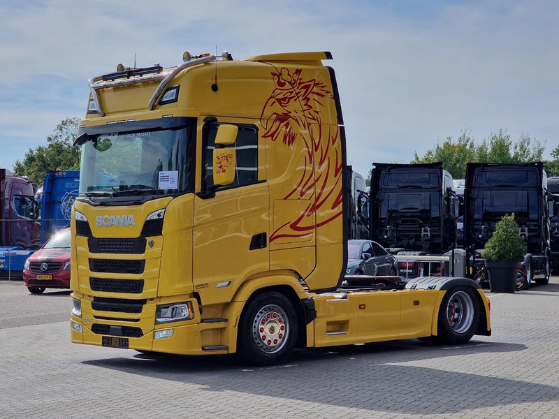 Scania 500S NGS Highline 4x2 - Only 38Tkm - Full spec - Retarder - Full air - Night clima - Влекач: снимка 3 Scania 500S NGS Highline 4x2 - Only 38Tkm - Full spec - Retarder - Full air - Night clima - Влекач: снимка 3