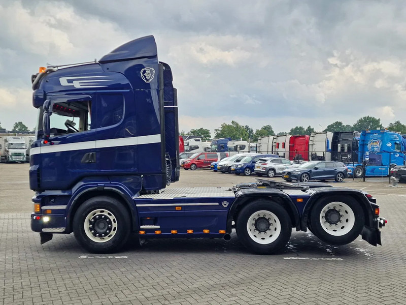 Scania R560 V8 Highline 6x2 - Show truck - Manual gearbox - 2.90 WB - PTO/Hydraulic - Double glazed - Влекач: снимка 4 Scania R560 V8 Highline 6x2 - Show truck - Manual gearbox - 2.90 WB - PTO/Hydraulic - Double glazed - Влекач: снимка 4