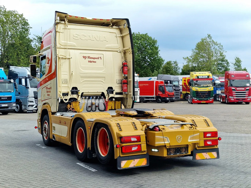 Scania R580 V8 NGS Highline 6x2 - PTO/Hydraulic - 2.95 WB - Retarder - Night clima - Custom interior - Влекач: снимка 5 Scania R580 V8 NGS Highline 6x2 - PTO/Hydraulic - 2.95 WB - Retarder - Night clima - Custom interior - Влекач: снимка 5