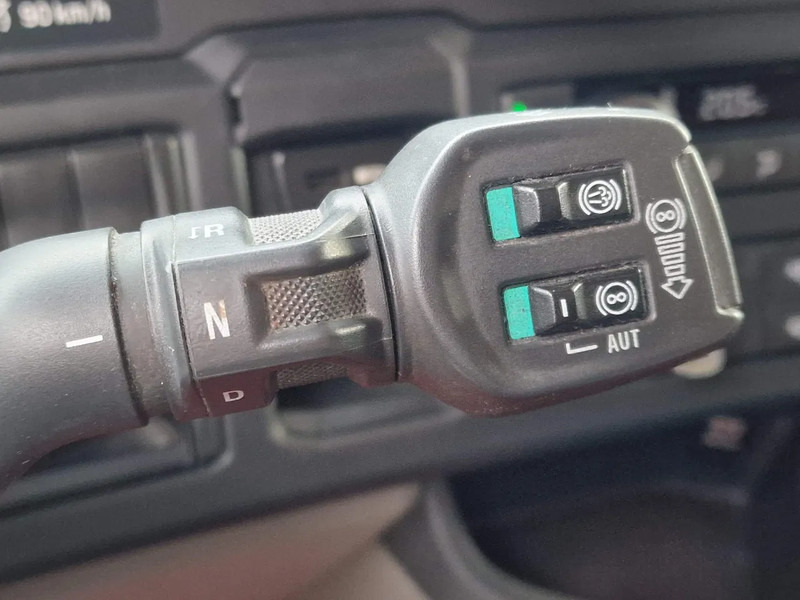 Лизинг на Scania S500 NGS Highline 4x2 - Retarder - Night clima - Full air - Custom interior - Full spoiler - 2 tank Scania S500 NGS Highline 4x2 - Retarder - Night clima - Full air - Custom interior - Full spoiler - 2 tank: снимка 12