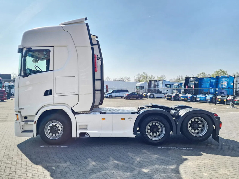 Scania S580 V8 NGS Highline 6x2 - Retarder - Full air - 3.15 WB - Navi - Led - Влекач: снимка 4 Scania S580 V8 NGS Highline 6x2 - Retarder - Full air - 3.15 WB - Navi - Led - Влекач: снимка 4