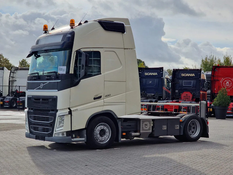 Volvo FH 13.460 Globetrotter XL - PTO/Hydraulic - I parkcool - Full air - TV - Fridge - Влекач: снимка 3 Volvo FH 13.460 Globetrotter XL - PTO/Hydraulic - I parkcool - Full air - TV - Fridge - Влекач: снимка 3