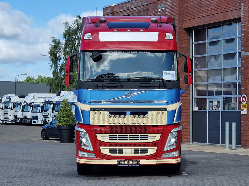 Volvo FH 13.500 Globetrotter 6x2 - PTO/Hydraulic - Full air - 3.20 WB - Navi - Влекач: снимка 2 Volvo FH 13.500 Globetrotter 6x2 - PTO/Hydraulic - Full air - 3.20 WB - Navi - Влекач: снимка 2