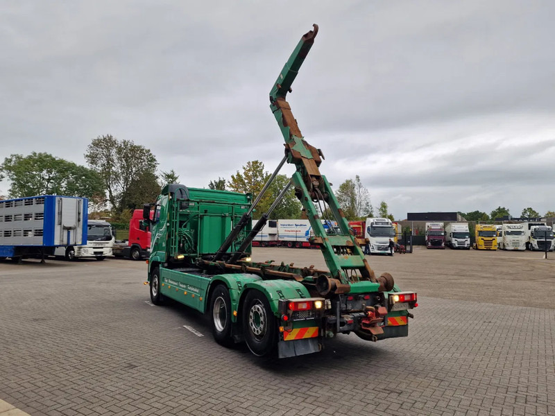 Volvo FH 13.440 6x2*4 - HIAB Hooklift 17T - Euro 5 - I shift - Steering axle - Мултилифт с кука камион: снимка 5 Volvo FH 13.440 6x2*4 - HIAB Hooklift 17T - Euro 5 - I shift - Steering axle - Мултилифт с кука камион: снимка 5