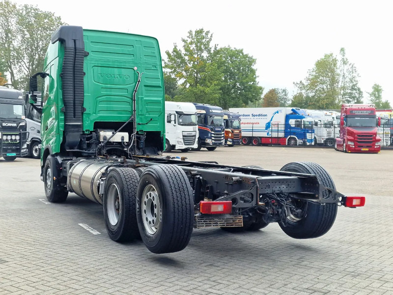 Volvo FH 13.460 Globetrotter 6x2 - Chassis - 4.60 WB - HUB Reduction - LNG - Шаси кабина: снимка 5 Volvo FH 13.460 Globetrotter 6x2 - Chassis - 4.60 WB - HUB Reduction - LNG - Шаси кабина: снимка 5