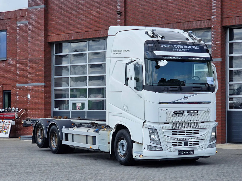 Volvo FH 13.500 Globetrotter XL 6x2 - BDF - Retarder - I parkcool - Full air - 4.90 WB - Контейнеровоз/ Сменна каросерия камион: снимка 1 Volvo FH 13.500 Globetrotter XL 6x2 - BDF - Retarder - I parkcool - Full air - 4.90 WB - Контейнеровоз/ Сменна каросерия камион: снимка 1