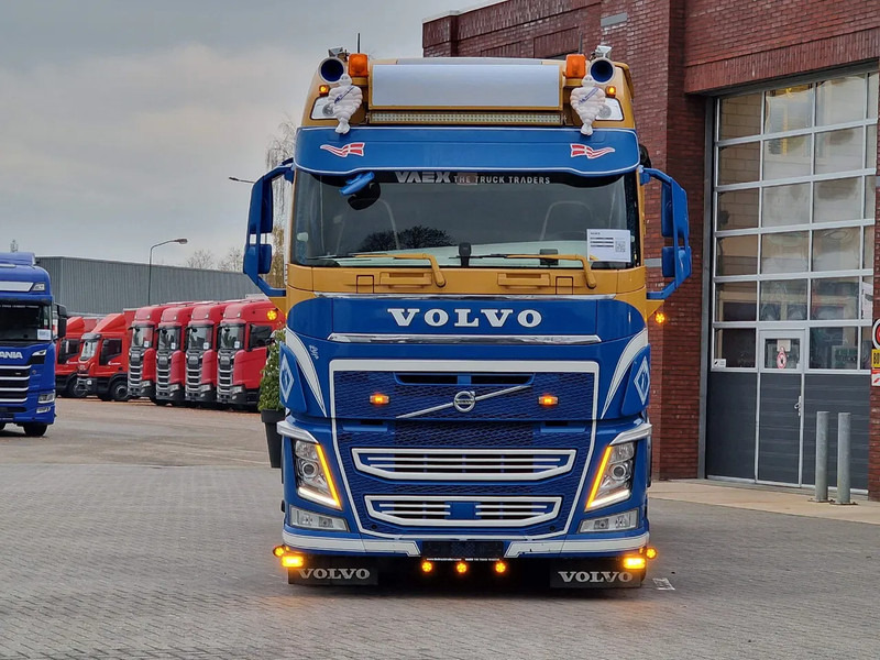 Volvo FH 13.540 Globetrotter 6x2 - 3 way tipper - Full air - I parkcool - Custom interior - Самосвал камион: снимка 4 Volvo FH 13.540 Globetrotter 6x2 - 3 way tipper - Full air - I parkcool - Custom interior - Самосвал камион: снимка 4