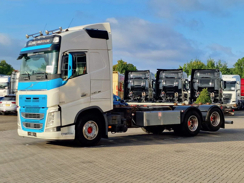 Volvo FH 13.540 Globetrotter 6x2 - BDF - 4.90 WB - Full air - VEB + - Контейнеровоз/ Сменна каросерия камион: снимка 3 Volvo FH 13.540 Globetrotter 6x2 - BDF - 4.90 WB - Full air - VEB + - Контейнеровоз/ Сменна каросерия камион: снимка 3