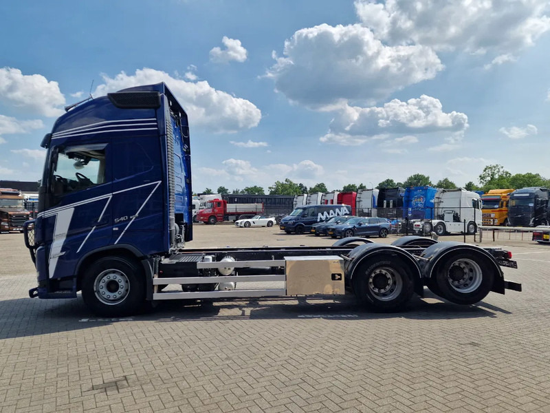 Volvo FH 13.540 Globetrotter XL 6x2 - Retarder - Full air - 4.60 WB - I shift dual clutch - Шаси кабина: снимка 4 Volvo FH 13.540 Globetrotter XL 6x2 - Retarder - Full air - 4.60 WB - I shift dual clutch - Шаси кабина: снимка 4