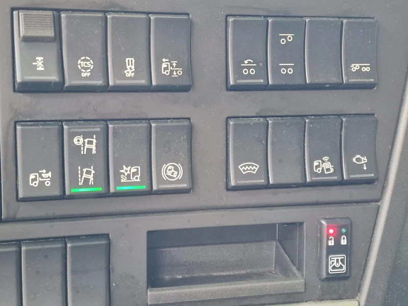 Шаси кабина Volvo FH 13.540 Globetrotter XL 6x2 - Retarder - Full air - 4.60 WB - I shift dual clutch: снимка 15
