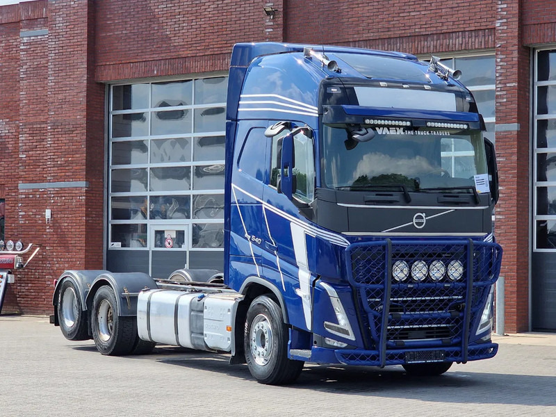 Volvo FH 13.540 Globetrotter XL 6x2 - Retarder - Full air - 4.60 WB - I shift dual clutch - Шаси кабина: снимка 1 Volvo FH 13.540 Globetrotter XL 6x2 - Retarder - Full air - 4.60 WB - I shift dual clutch - Шаси кабина: снимка 1