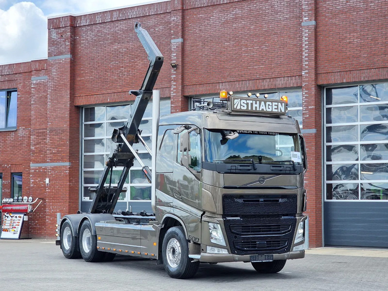 Volvo FH 500 6x4 Hooklift 21t / full airsuspension / retarder / alcoa wheels / standing exhaust / special interieur - Мултилифт с кука камион: снимка 1 Volvo FH 500 6x4 Hooklift 21t / full airsuspension / retarder / alcoa wheels / standing exhaust / special interieur - Мултилифт с кука камион: снимка 1