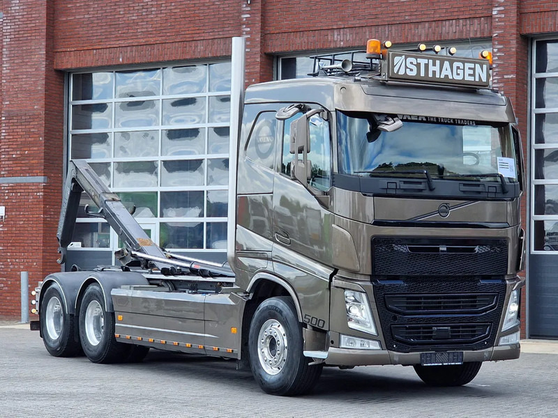 Volvo FH 500 6x4 Hooklift 21t / full airsuspension / retarder / alcoa wheels / standing exhaust / special interieur - Мултилифт с кука камион: снимка 2 Volvo FH 500 6x4 Hooklift 21t / full airsuspension / retarder / alcoa wheels / standing exhaust / special interieur - Мултилифт с кука камион: снимка 2