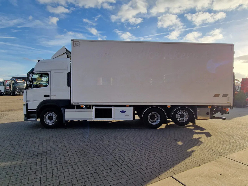 Volvo FM 13.460 Globetrotter 6x2*4 - Frigo Carrier Supra 1150 U MT - Zepro loadlift - Steering axle - Изотермичен камион: снимка 4 Volvo FM 13.460 Globetrotter 6x2*4 - Frigo Carrier Supra 1150 U MT - Zepro loadlift - Steering axle - Изотермичен камион: снимка 4