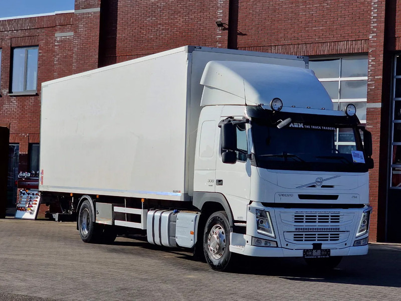 Volvo FM 330 4x2 - Carrier MT 18 Frigo - Loadlift - Full air - Sleepercab - Рефрижератор камион: снимка 1 Volvo FM 330 4x2 - Carrier MT 18 Frigo - Loadlift - Full air - Sleepercab - Рефрижератор камион: снимка 1