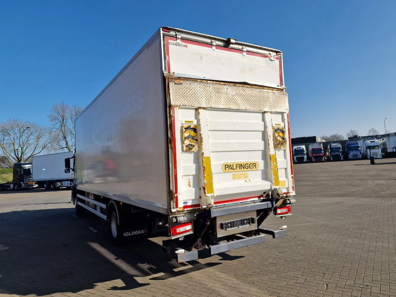 Volvo FM 330 4x2 - Carrier MT 18 Frigo - Loadlift - Full air - Sleepercab - Рефрижератор камион: снимка 5 Volvo FM 330 4x2 - Carrier MT 18 Frigo - Loadlift - Full air - Sleepercab - Рефрижератор камион: снимка 5