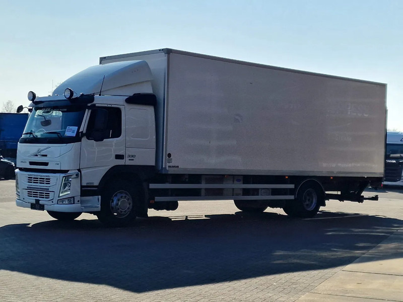Volvo FM 330 4x2 - Carrier MT 18 Frigo - Loadlift - Full air - Sleepercab - Рефрижератор камион: снимка 3 Volvo FM 330 4x2 - Carrier MT 18 Frigo - Loadlift - Full air - Sleepercab - Рефрижератор камион: снимка 3