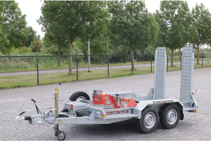 Brian James DIGGER PLANT 2700 KG | TANDEM AXLE | MACHINE TRANSPORT - Бордово ремарке/ Платформа: снимка 2 Brian James DIGGER PLANT 2700 KG | TANDEM AXLE | MACHINE TRANSPORT - Бордово ремарке/ Платформа: снимка 2