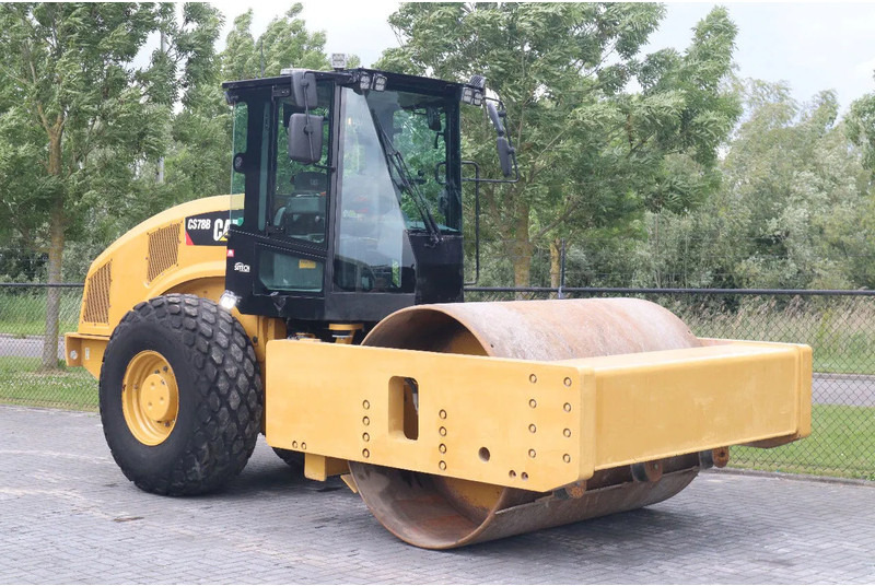 Caterpillar CS78B | TRIMBLE GPS | GOOD CONDITION - Валяк: снимка 5 Caterpillar CS78B | TRIMBLE GPS | GOOD CONDITION - Валяк: снимка 5