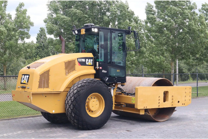 Лизинг на Caterpillar CS78B | TRIMBLE GPS | GOOD CONDITION Caterpillar CS78B | TRIMBLE GPS | GOOD CONDITION: снимка 6