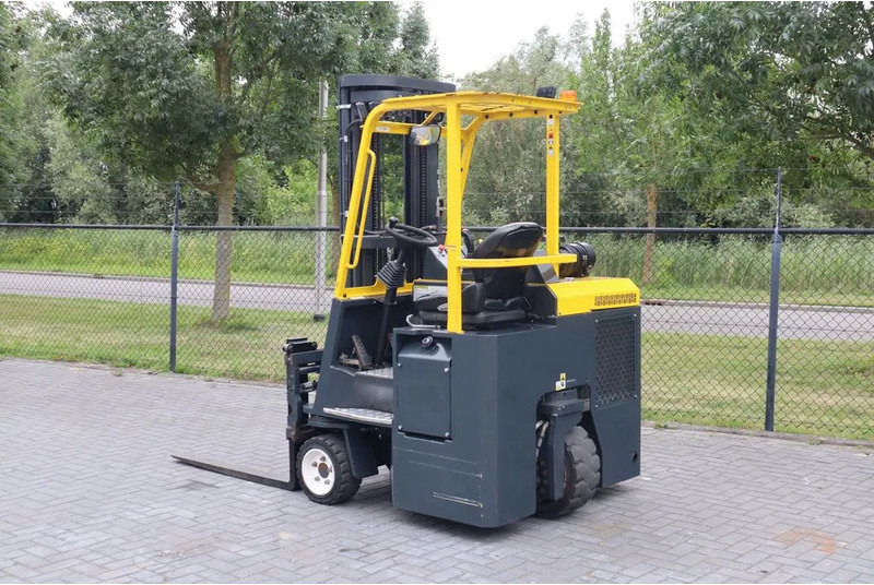 Combilift CB3000 | 2.5 TON | 6 METER | TRIPLEX | SIDESHIFT - Ричтрак с движение в 4 посоки: снимка 3 Combilift CB3000 | 2.5 TON | 6 METER | TRIPLEX | SIDESHIFT - Ричтрак с движение в 4 посоки: снимка 3