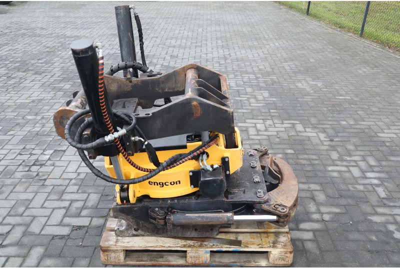 Engcon S80 | KM80 | GRIPPER | AUX HYDR. | GOOD CONDITION - Тилтротатор за Строителна техника: снимка 4 Engcon S80 | KM80 | GRIPPER | AUX HYDR. | GOOD CONDITION - Тилтротатор за Строителна техника: снимка 4