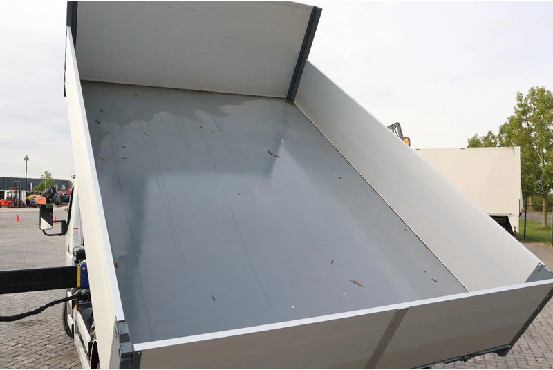 Бус самосвал FUSO Canter 7C18 | 4X2 | 3-WAY TIPPER | PM 6.5 KRAN /CRANE: снимка 14 Бус самосвал FUSO Canter 7C18 | 4X2 | 3-WAY TIPPER | PM 6.5 KRAN /CRANE: снимка 14