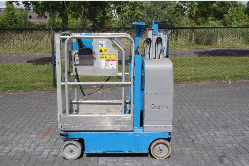 Genie GR-12 | 5.45 METER | 227 KG | MULTIPLE UNITS - Телескопична платформа: снимка 1 Genie GR-12 | 5.45 METER | 227 KG | MULTIPLE UNITS - Телескопична платформа: снимка 1