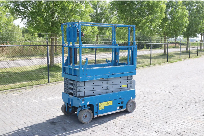 Genie GS-1932 | 7.8 METER | 227 KG - Ножична работна платформа: снимка 3 Genie GS-1932 | 7.8 METER | 227 KG - Ножична работна платформа: снимка 3