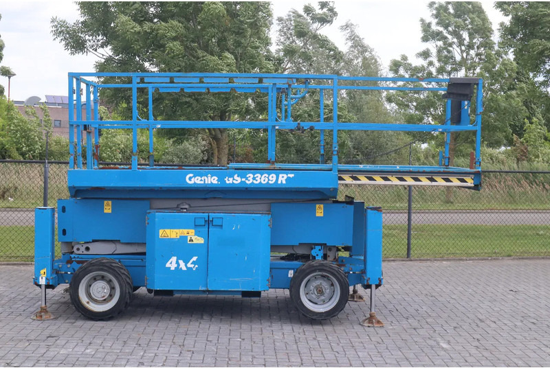 Genie GS-3369 RT | 12 METER | 454 kg - Ножична работна платформа: снимка 4 Genie GS-3369 RT | 12 METER | 454 kg - Ножична работна платформа: снимка 4
